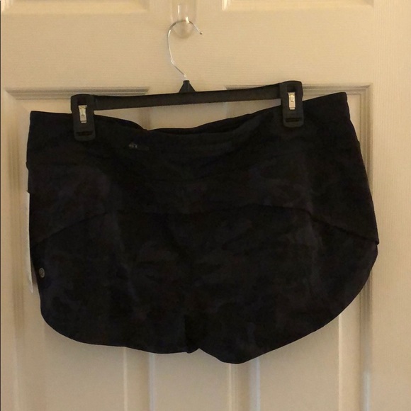 Lululemon Speed Up LR Short 2.5 - Picture 3 of 5